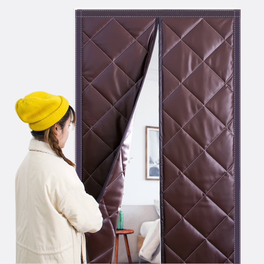Magnetic Thermal Door Curtain – Winter Insulation & Draft Blocker