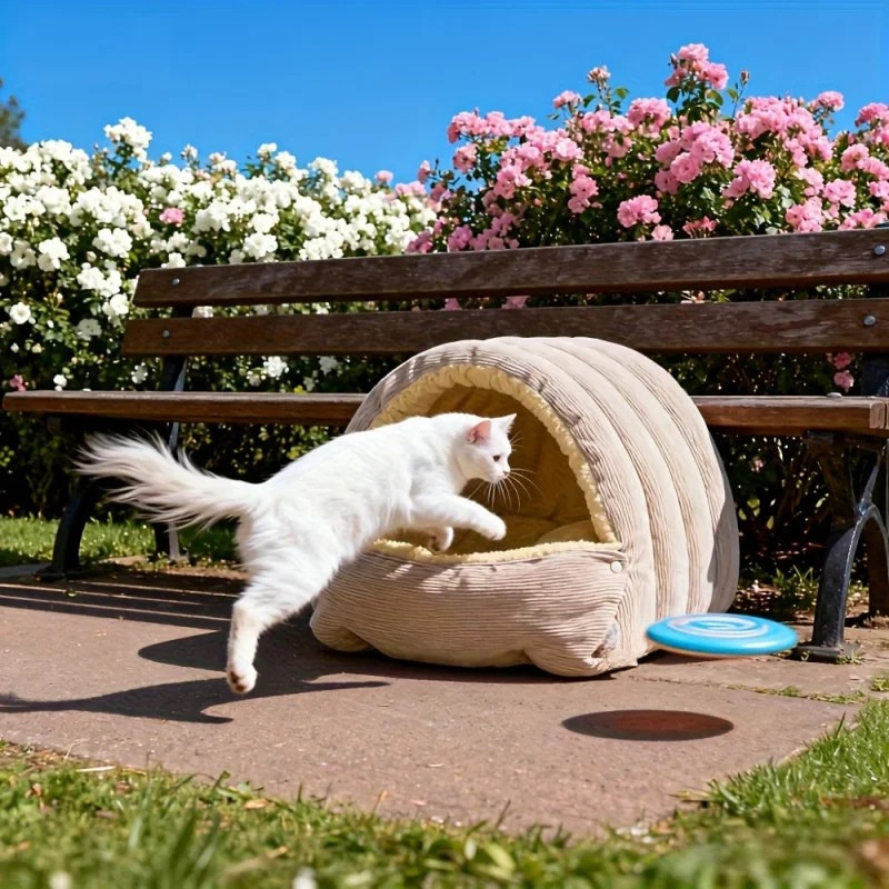 Warm Arctic Fleece Cat Cave Bed – Enclosed Cosy Pet Hideaway